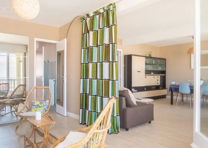 Epsom - En Front De Apartment *